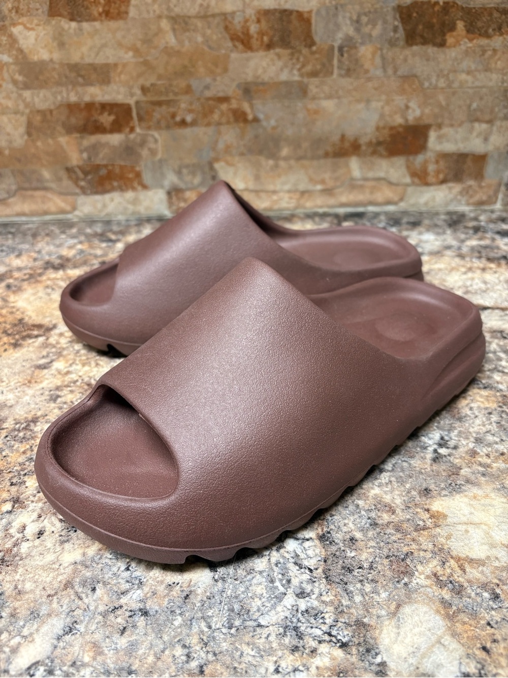 Yeezy YS-01 Fudge Slides Size 9